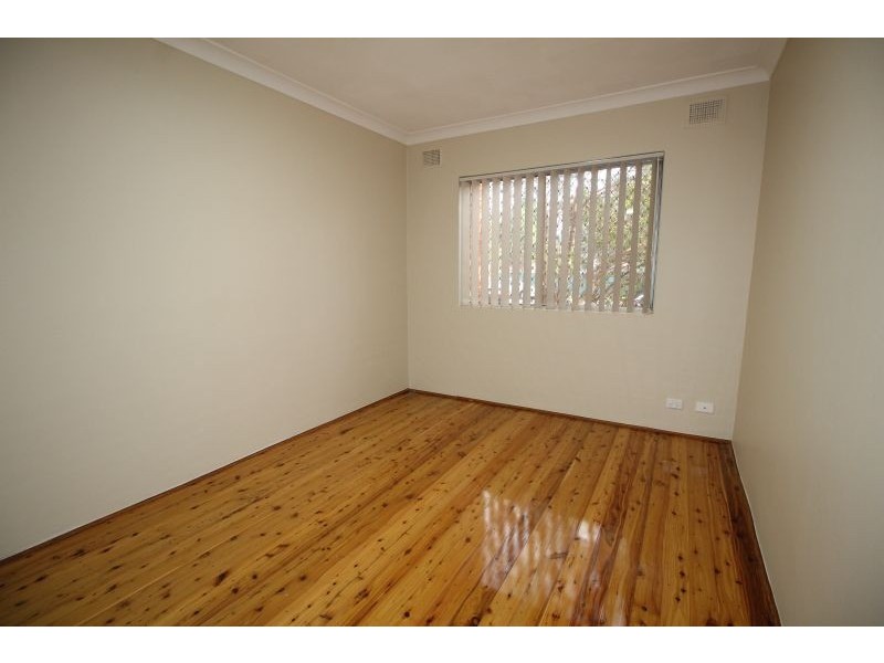 1/109 Hampden Road, Lakemba NSW 2195