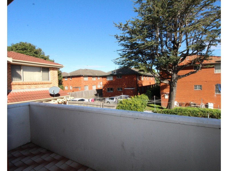 4/19 Willeroo Street, Lakemba NSW 2195