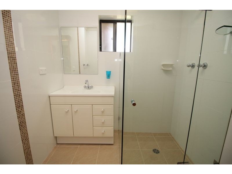 2b Tamarind Place, Alfords Point NSW 2234