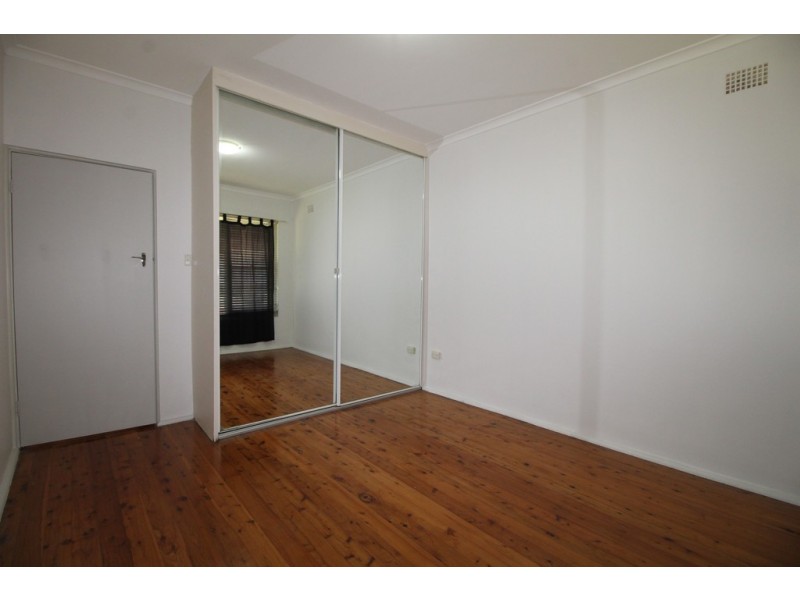 1/23 Barremma Road, Lakemba NSW 2195