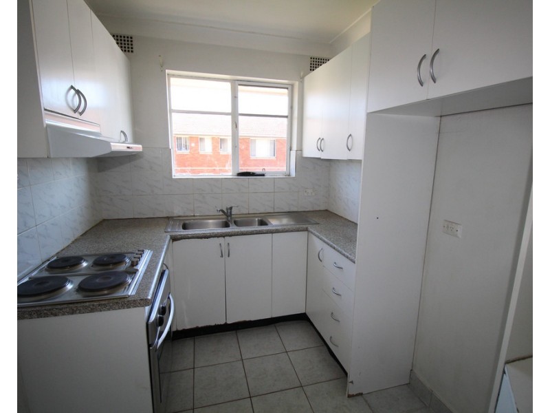 8/42 Colin Street, Lakemba NSW 2195