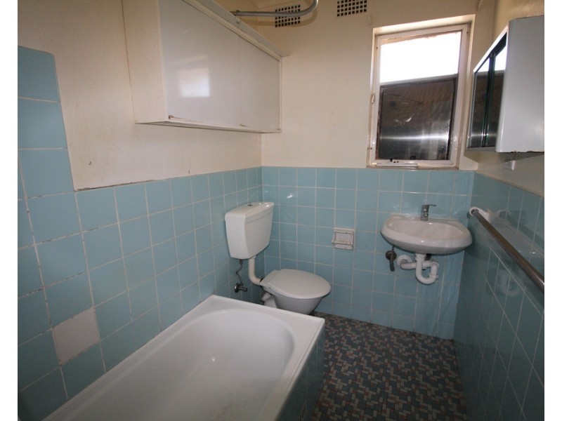 8/42 Colin Street, Lakemba NSW 2195