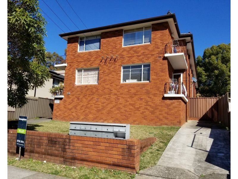 8/42 Colin Street, Lakemba NSW 2195