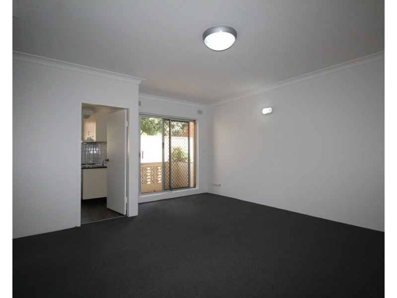 8/26 Colin Street, Lakemba NSW 2195