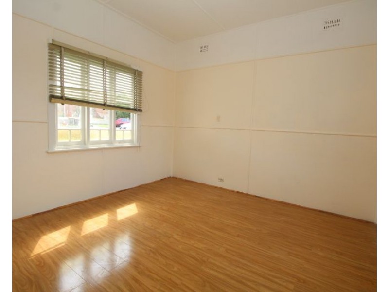 12 Kathleen Street, Wiley Park NSW 2195