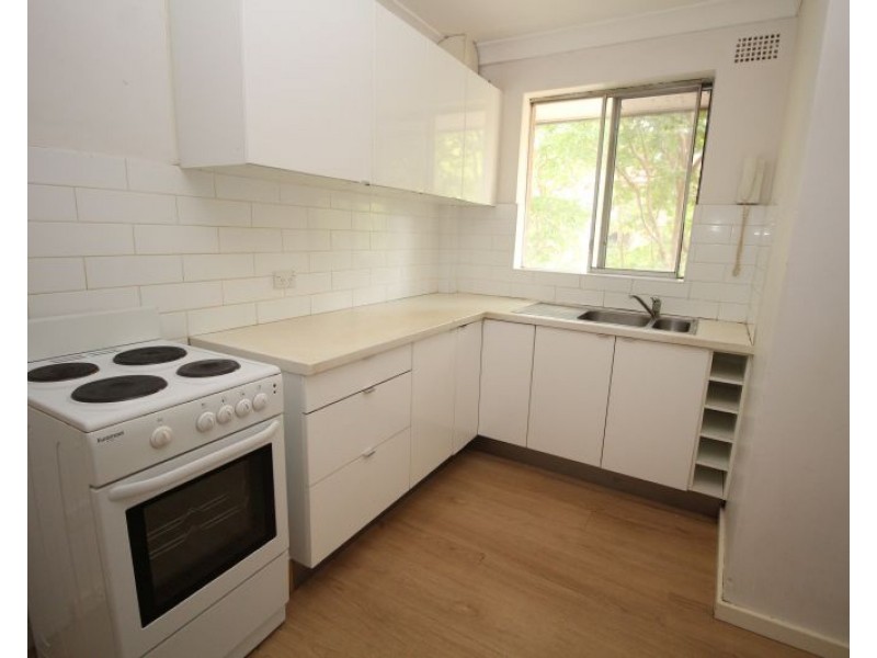 13/10 Fairmount Street, Lakemba NSW 2195