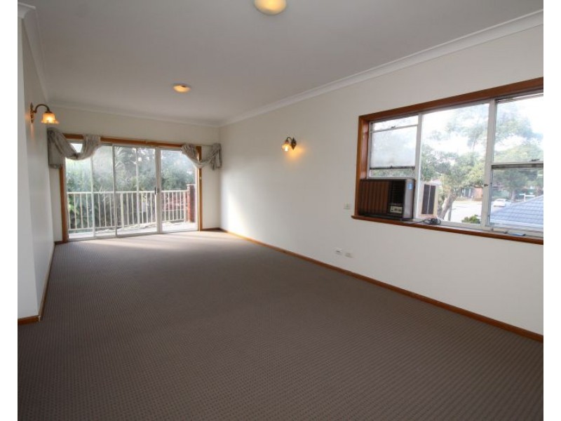31 Moreton Avenue, Kingsgrove NSW 2208