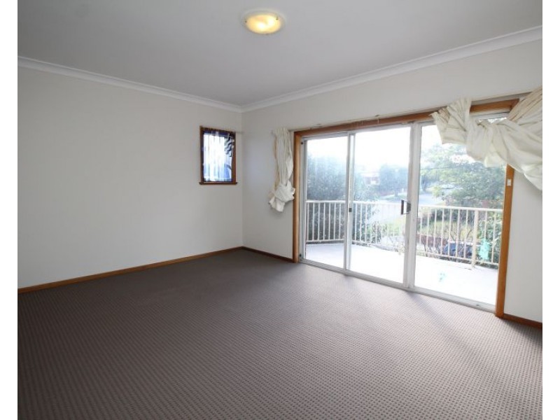 31 Moreton Avenue, Kingsgrove NSW 2208