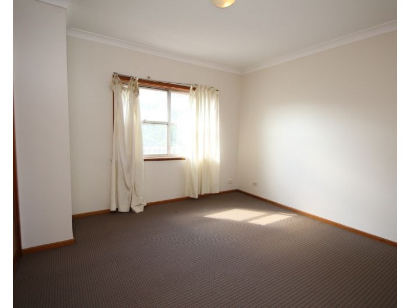 31 Moreton Avenue, Kingsgrove NSW 2208