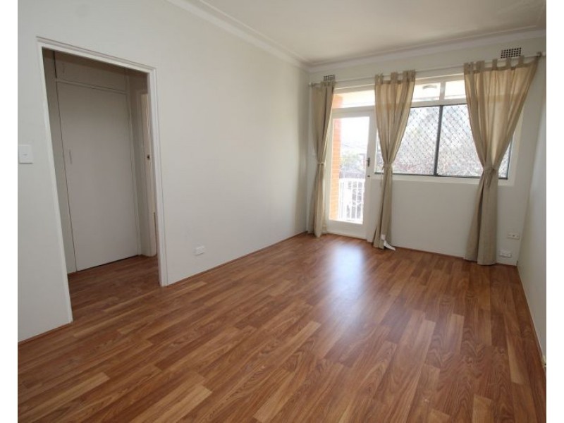 7/34 Flora Street, Roselands NSW 2196