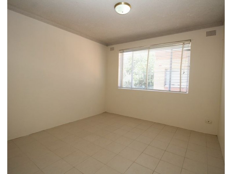 1/10 Melrose Avenue, Lakemba NSW 2195