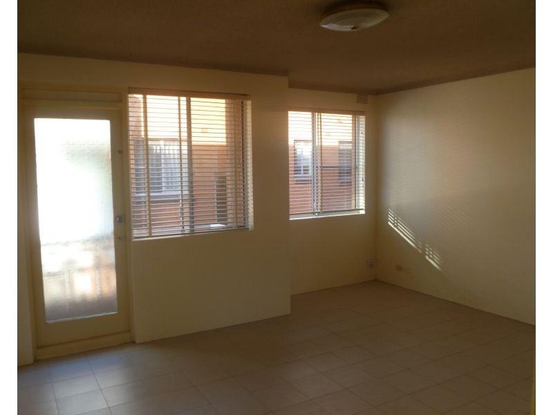 1/10 Melrose Avenue, Lakemba NSW 2195