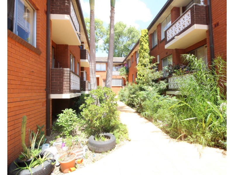 1/10 Melrose Avenue, Lakemba NSW 2195