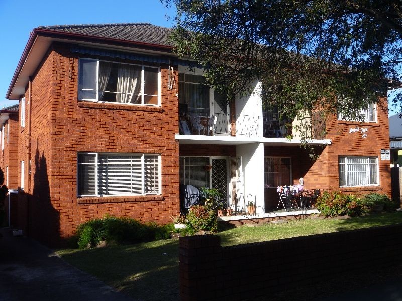 1/72 Dennis Street, Lakemba NSW 2195