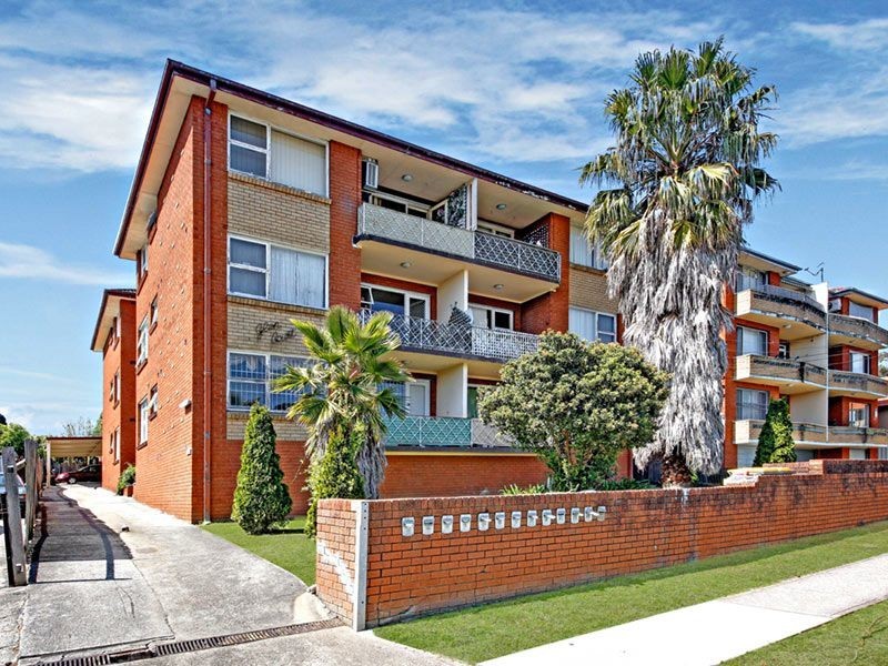 8/27 Wangee Road, Lakemba NSW 2195