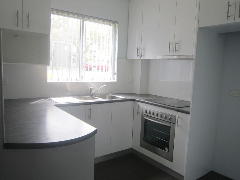 2/60 Myers Street, Roselands NSW 2196