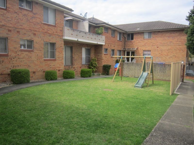 2/60 Myers Street, Roselands NSW 2196