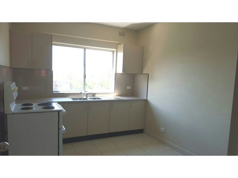 3/114 Sproule Street, Lakemba NSW 2195