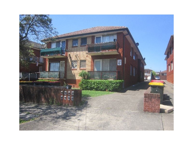 8/12 Denman Avenue, Wiley Park NSW 2195