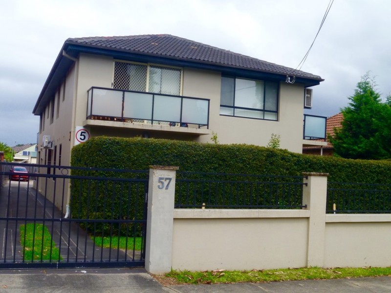 2/57 Sproule Street, Lakemba NSW 2195