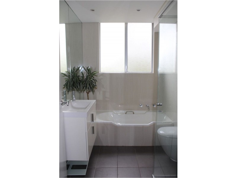 12/11-13 Penkivil Street, Bondi NSW 2026