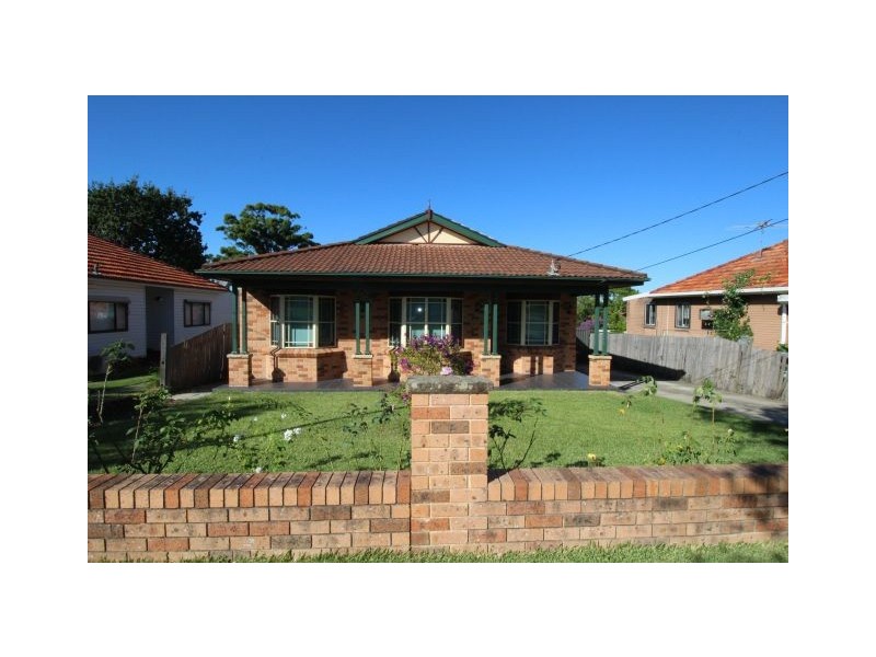186 Wangee Road, Greenacre NSW 2190