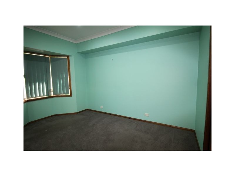 186 Wangee Road, Greenacre NSW 2190