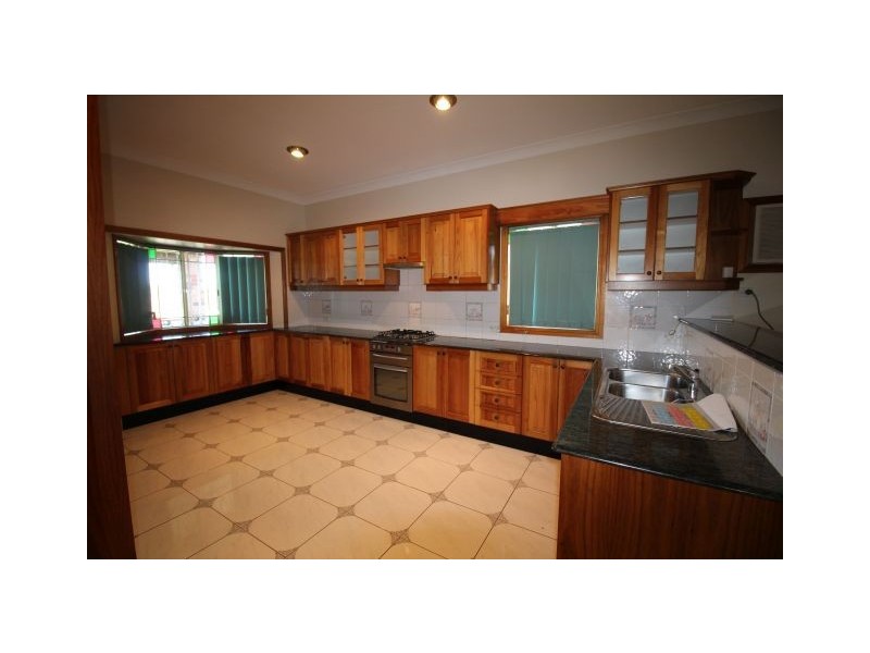 186 Wangee Road, Greenacre NSW 2190