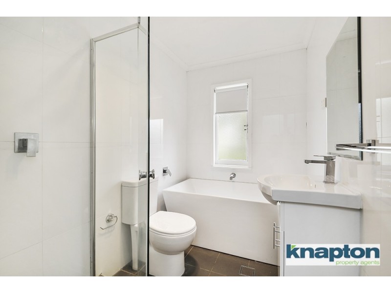 40 Brallos Avenue, Holsworthy NSW 2173