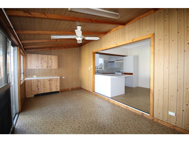 98 Shorter Avenue, Beverly Hills NSW 2209