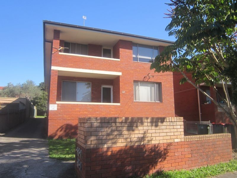 4/23 Chapel Street, Roselands NSW 2196