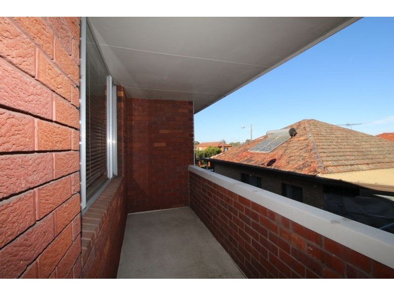 4/23 Chapel Street, Roselands NSW 2196