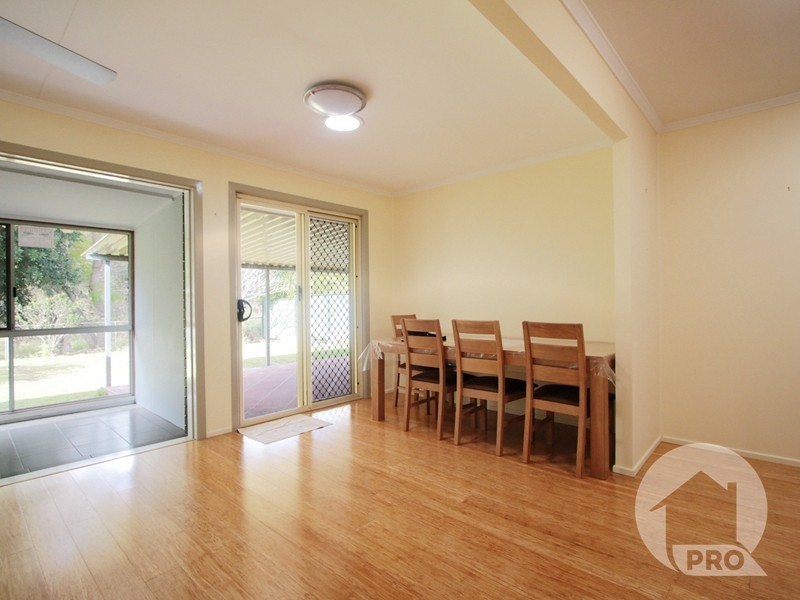 8 Dunstable Street, Macgregor QLD 4109