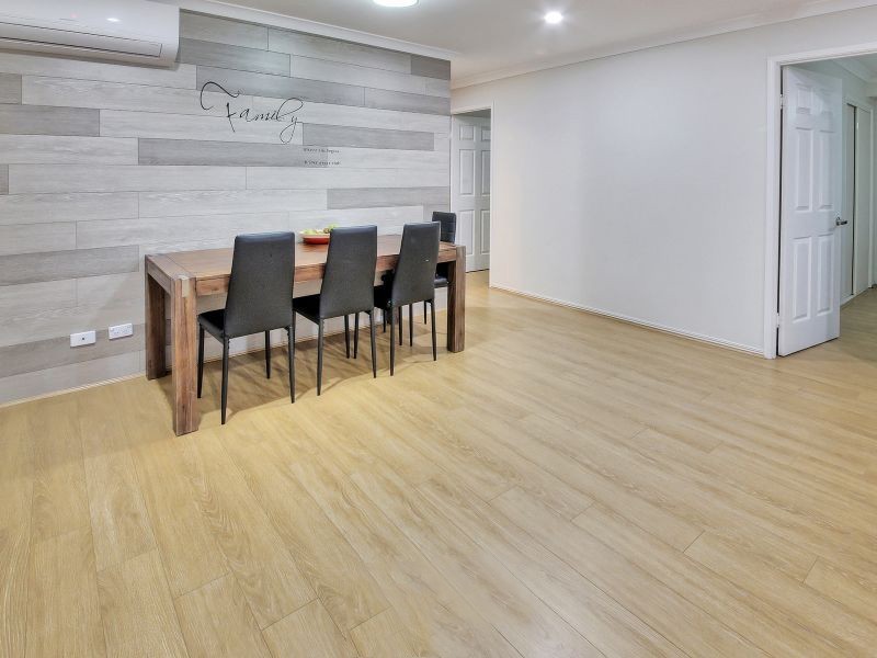 8 Innes Close, Parkinson QLD 4115