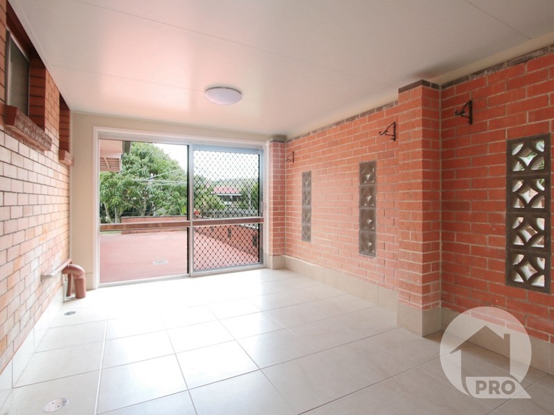 122 Hammersmith Street, Coopers Plains QLD 4108