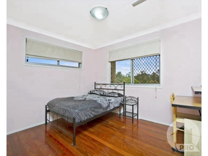 16 Bramwell Street, Eight Mile Plains QLD 4113