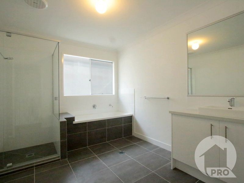 9 Doyle Street, Coorparoo QLD 4151