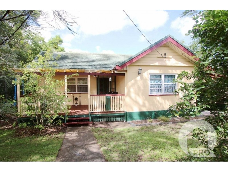 9 Deacon Street, Coopers Plains QLD 4108