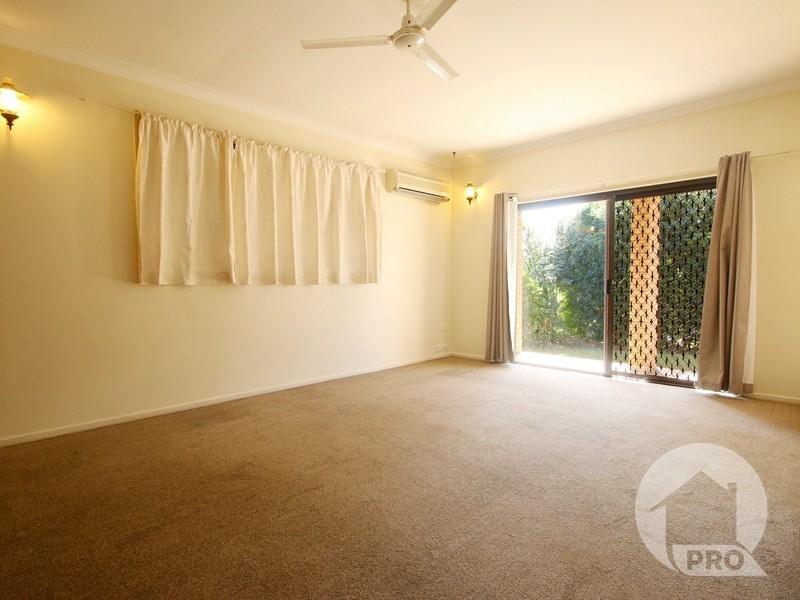 15 Gartford Street, Robertson QLD 4109