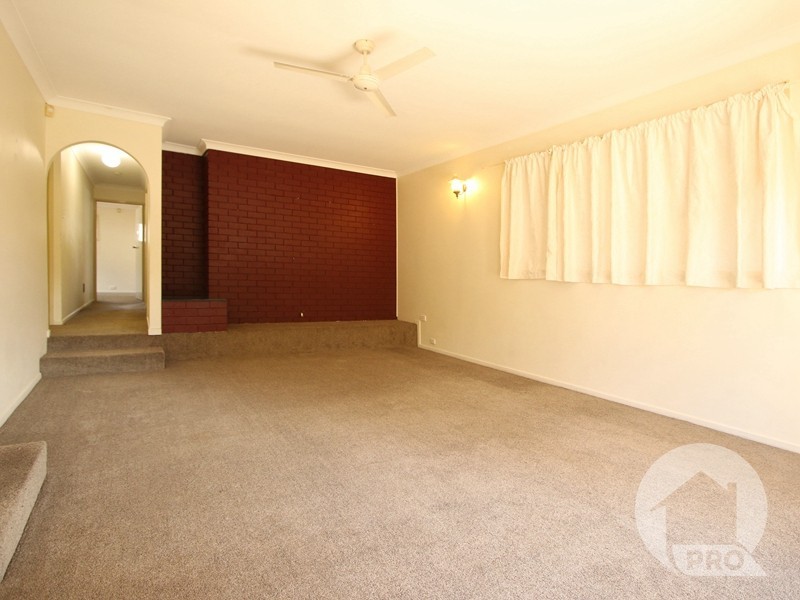 15 Gartford Street, Robertson QLD 4109