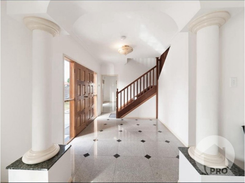 21 Parnassus Street, Robertson QLD 4109