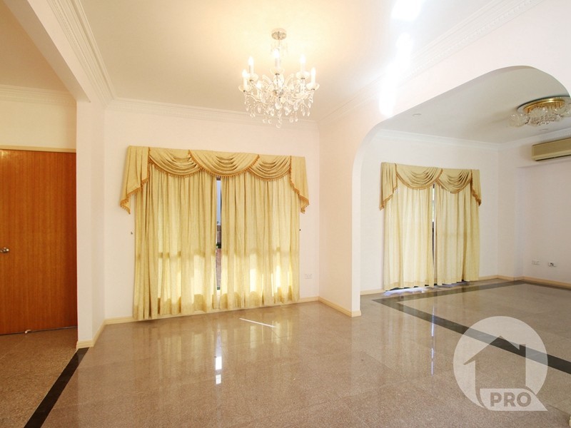 21 Parnassus Street, Robertson QLD 4109