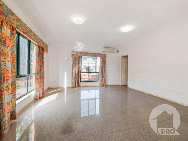 21 Parnassus Street, Robertson QLD 4109