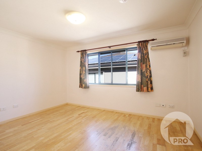 21 Parnassus Street, Robertson QLD 4109