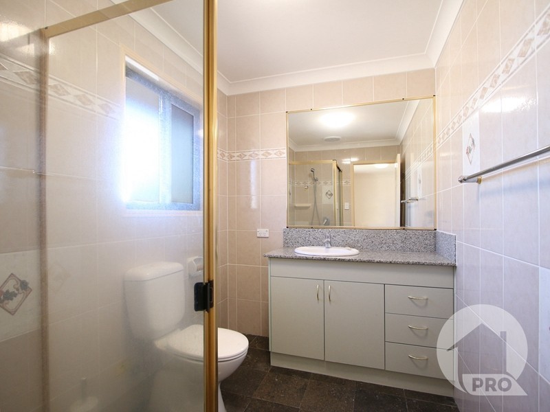 21 Parnassus Street, Robertson QLD 4109