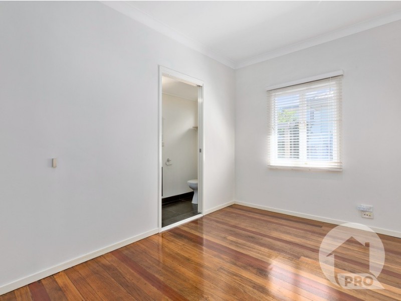 81 Lindwall Street, Upper Mount Gravatt QLD 4122