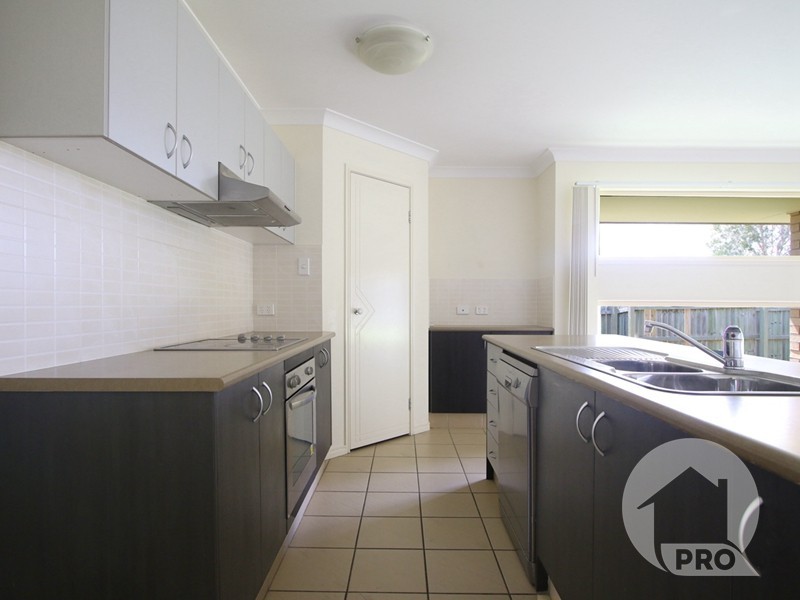 22 Bottlebrush St, Heathwood QLD 4110