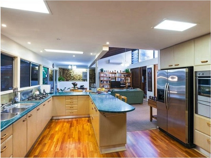 6 School Road, Rochedale QLD 4123