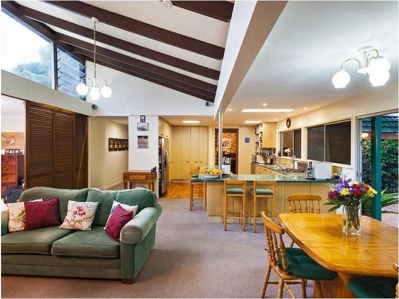 6 School Road, Rochedale QLD 4123