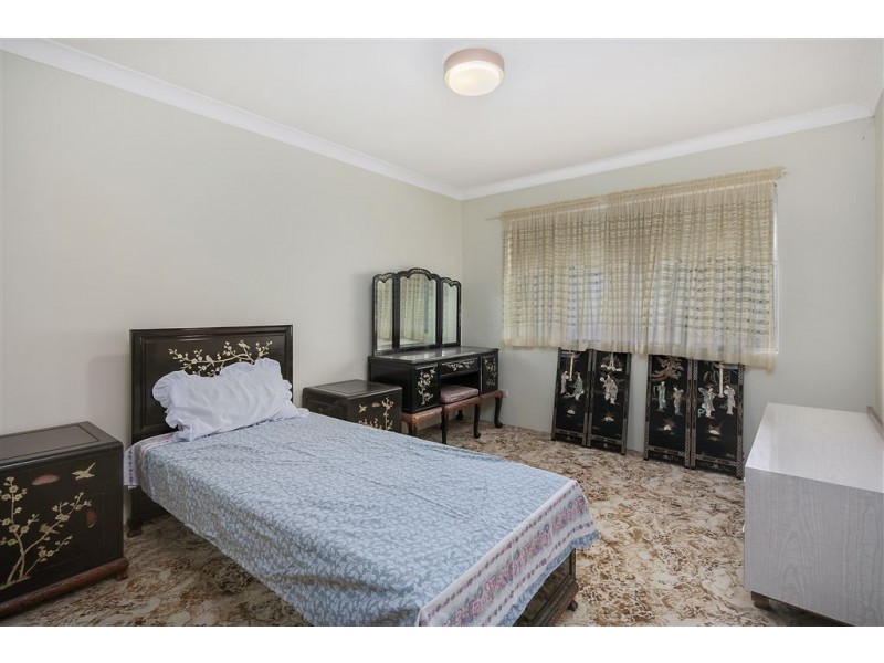 25 Chadford Street, Macgregor QLD 4109